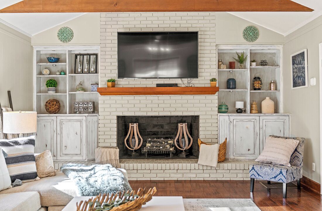 Photo of Livingroom in Gainesville