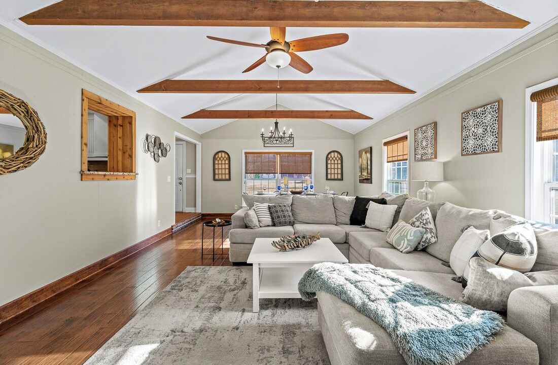 Photo of Livingroom in Gainesville