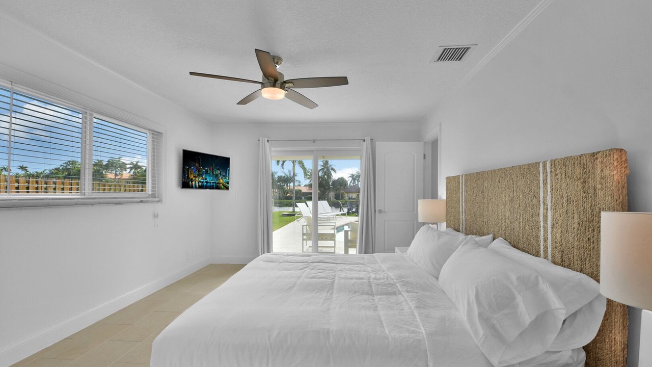Photo of Others in Tropic Palms