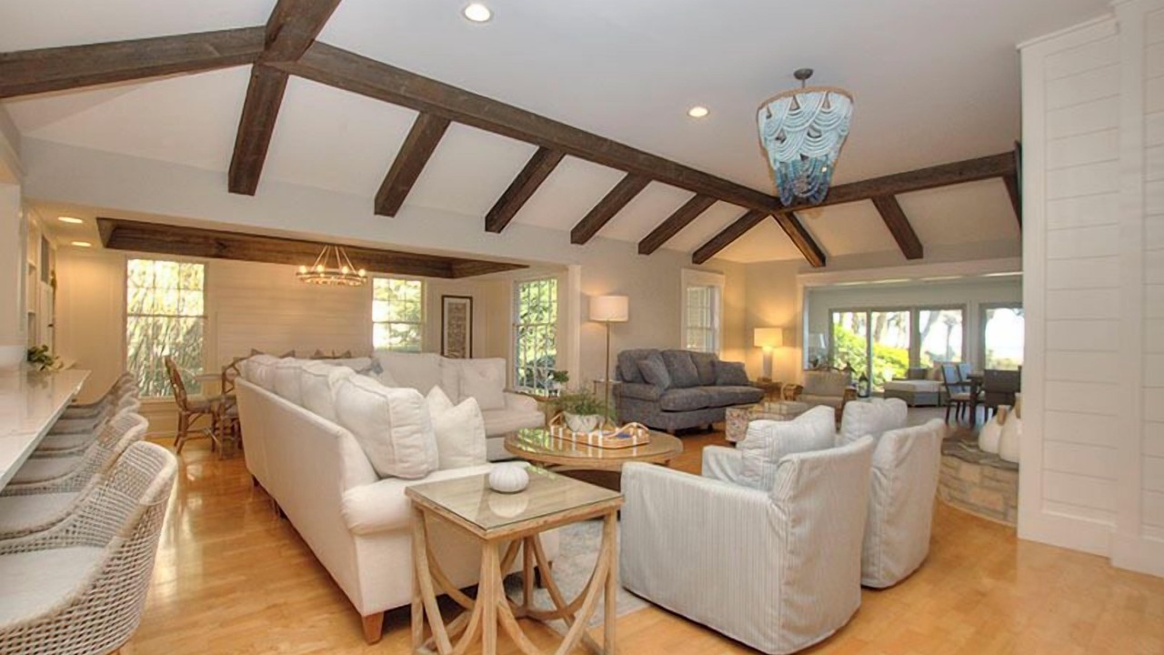 Photo of Livingroom in Oceanside