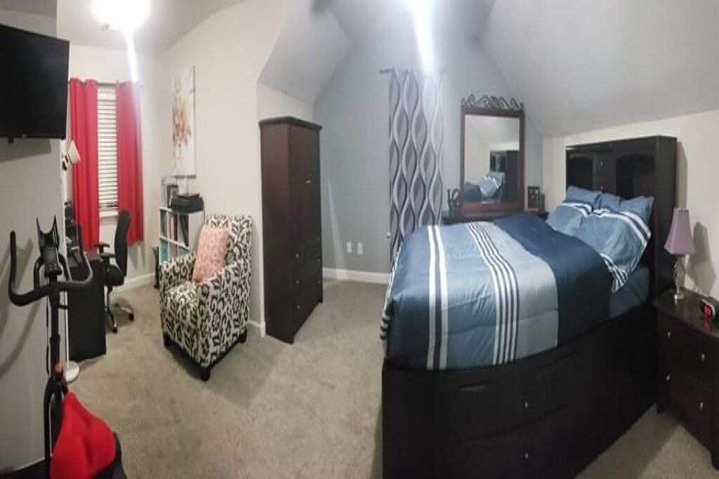 Photo of Bedroom in Martinez