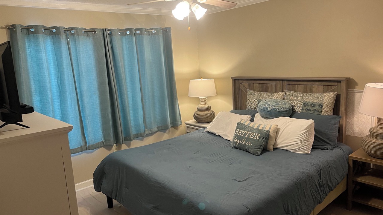 Photo of Bedroom in Palmetto Dunes