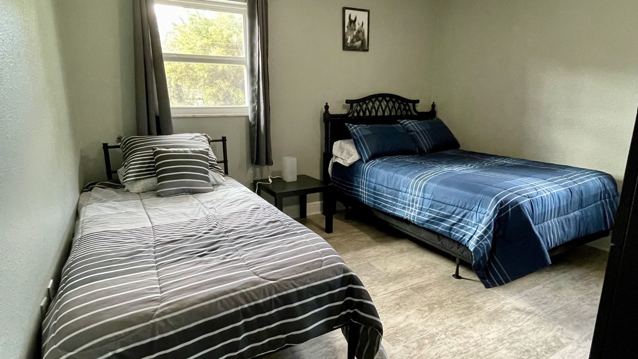 Photo of Bedroom in Bearss Plaza