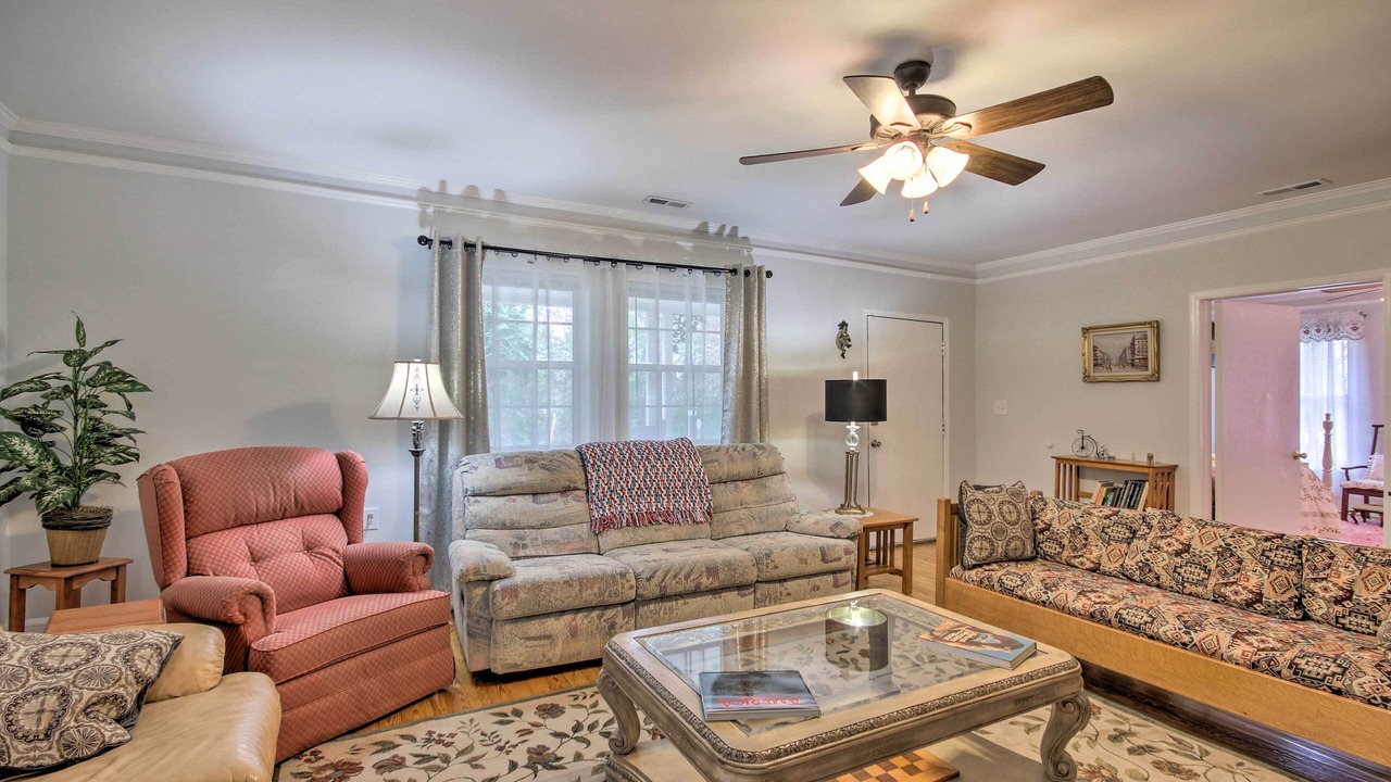 Photo of Livingroom in Anderson