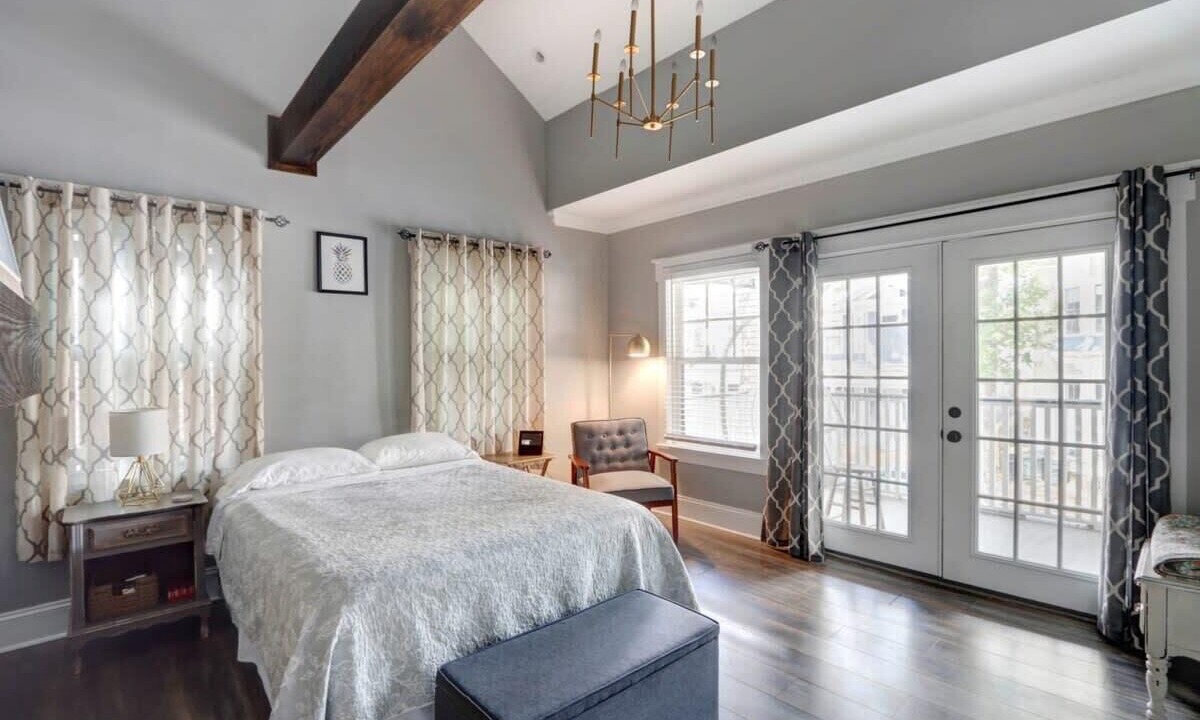 Photo of Bedroom in Savannah Victorian District