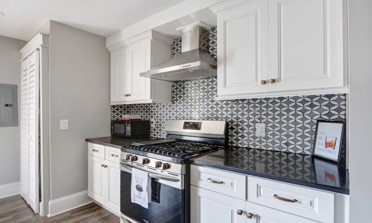 Photo of Kitchen in Savannah Victorian District