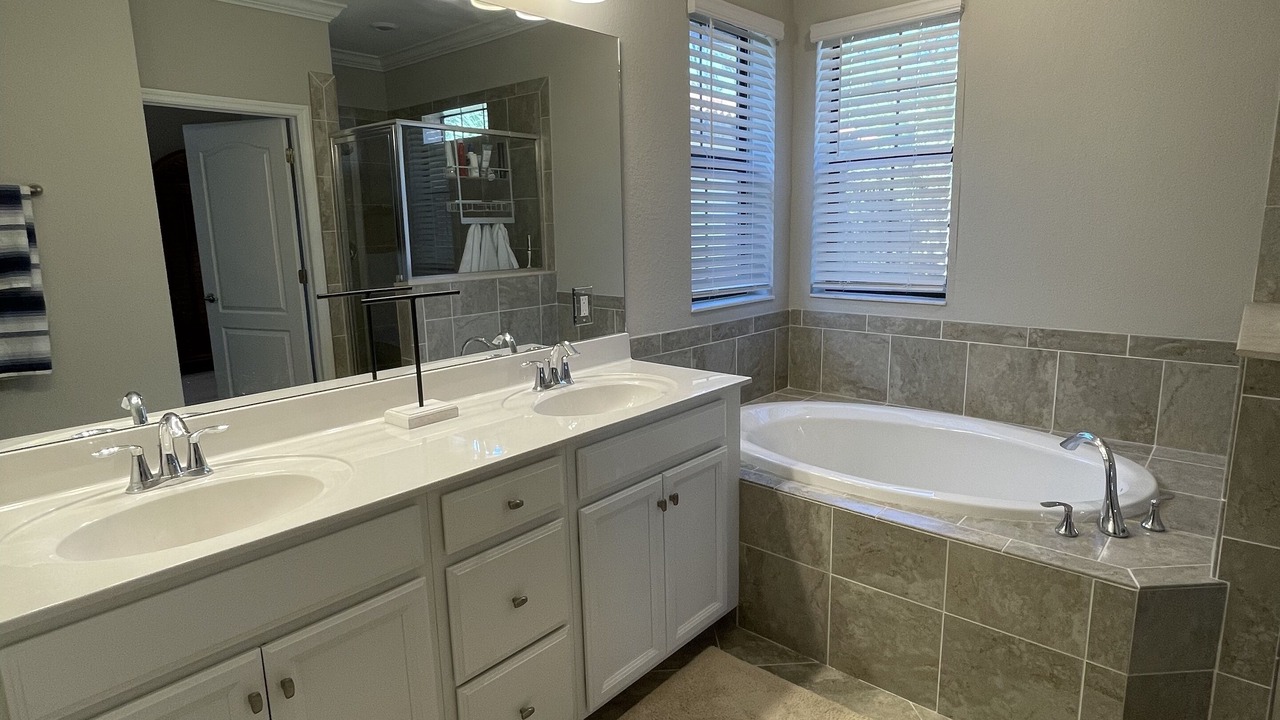 Photo of Bathroom in Naples