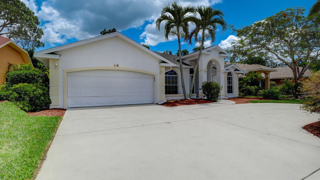 Photo of Outdoor in Crown Pointe