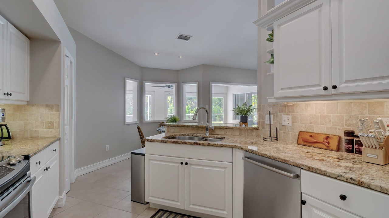 Photo of Kitchen in Crown Pointe