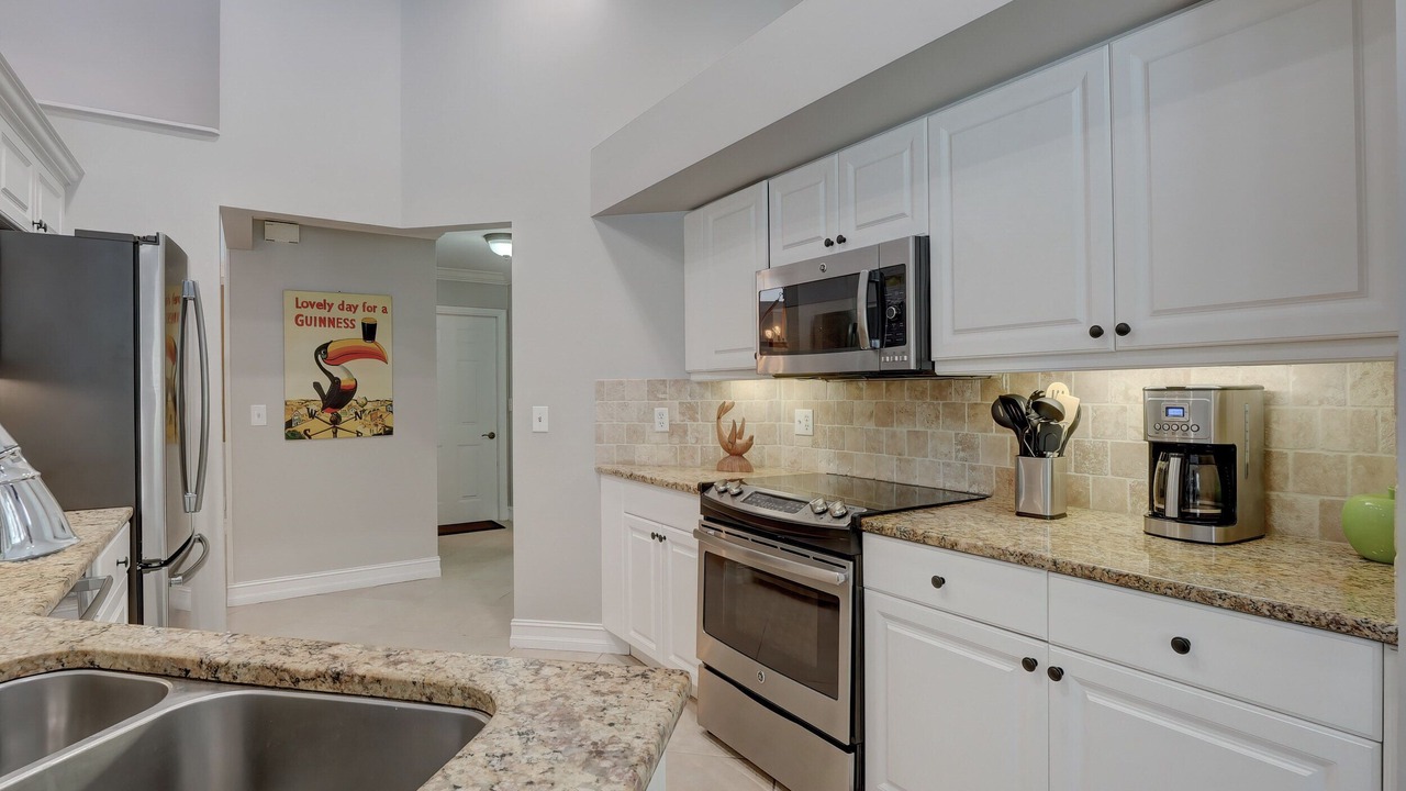 Photo of Kitchen in Crown Pointe