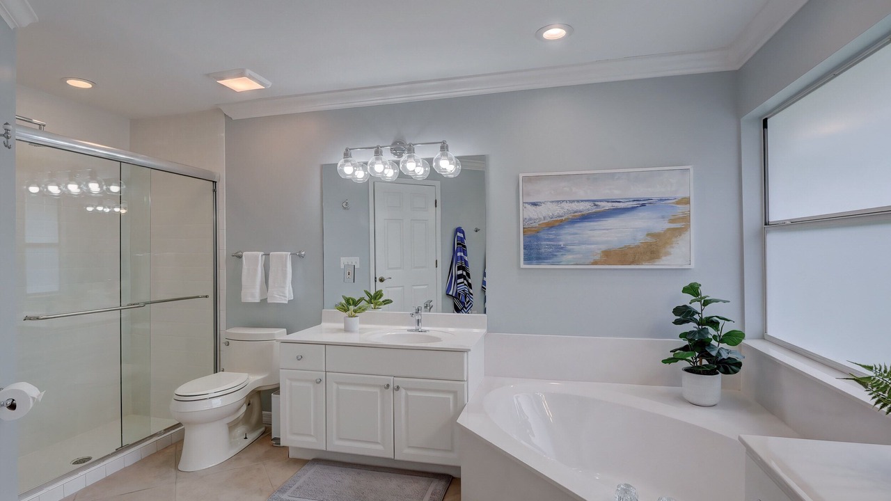 Photo of Bathroom in Crown Pointe