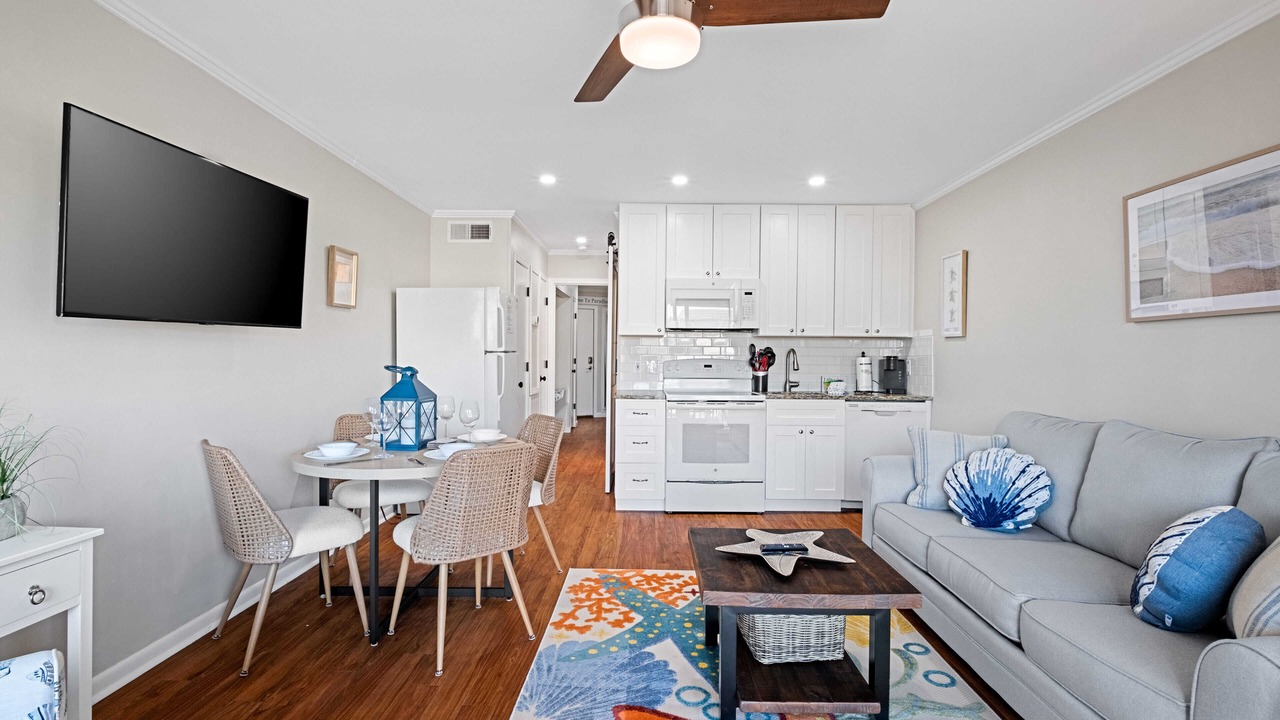 Photo of Livingroom in Folly Field