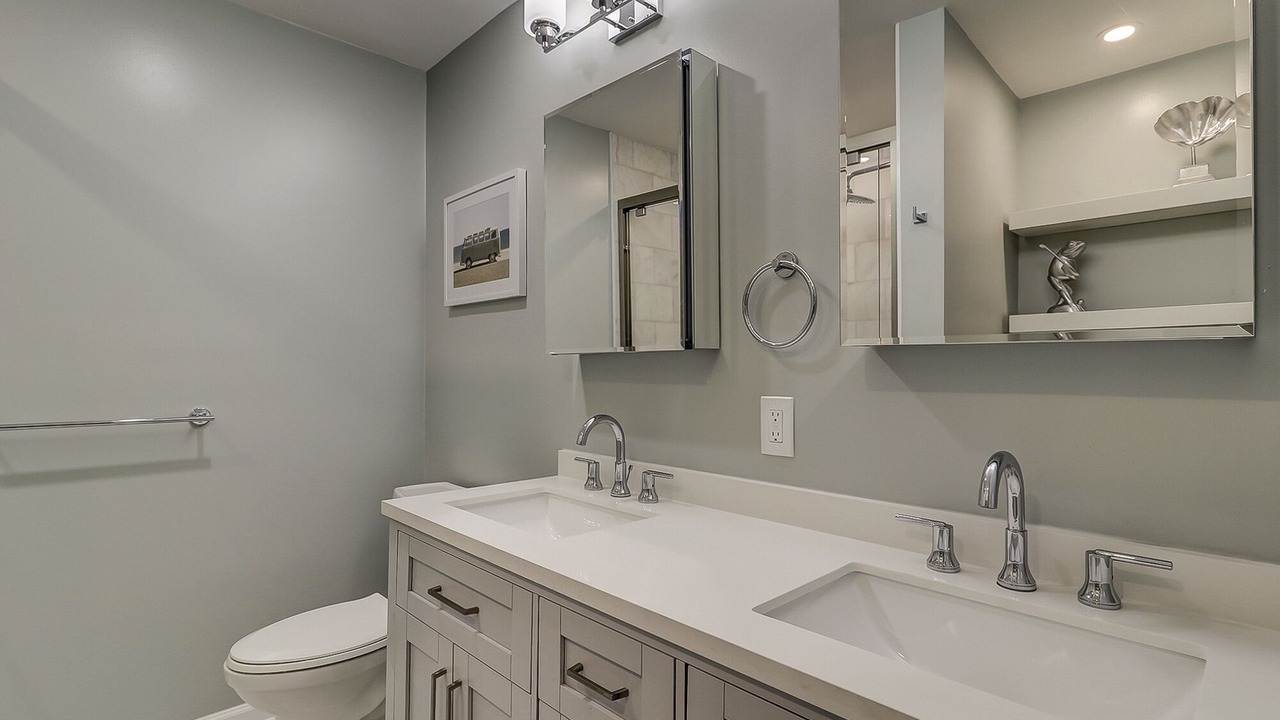 Photo of Bathroom in Shipyard Plantation