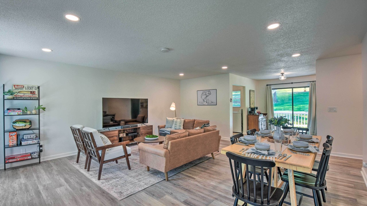 Photo of Bedroom in Townville