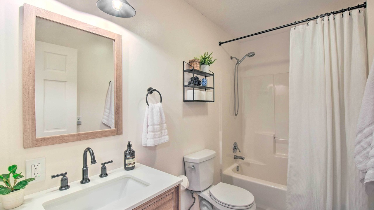 Photo of Bathroom in Townville