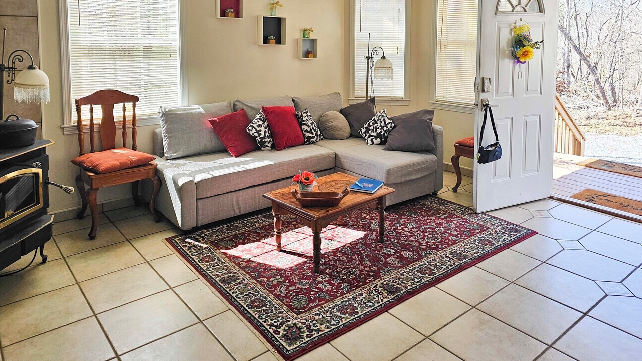 Photo of Bedroom in Tamassee