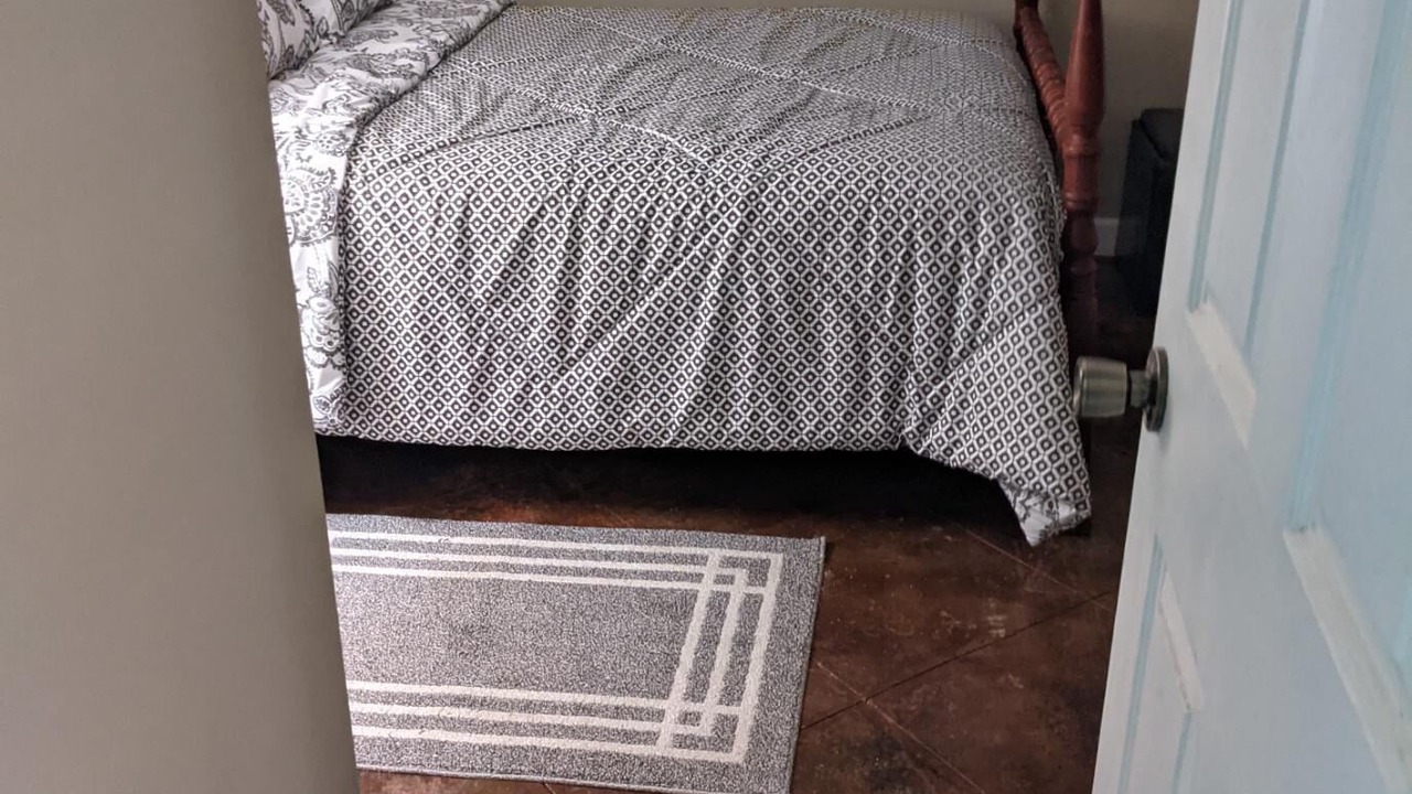 Photo of Bedroom in Townville