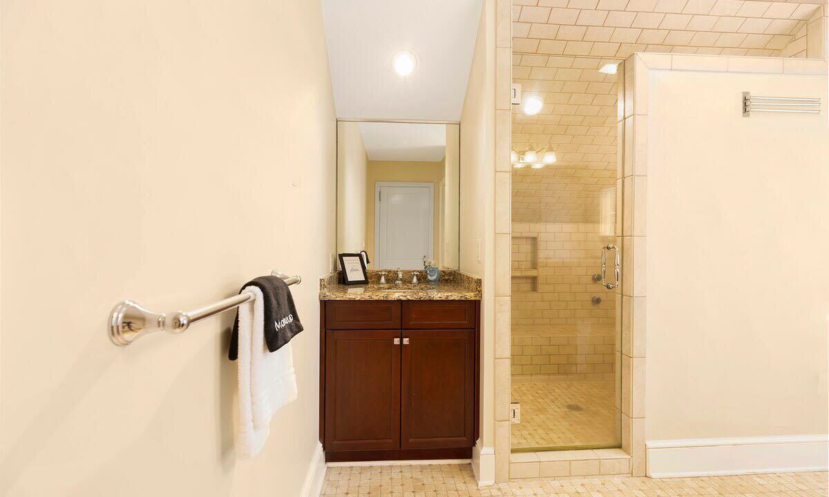 Photo of Bathroom in Plaza Midwood
