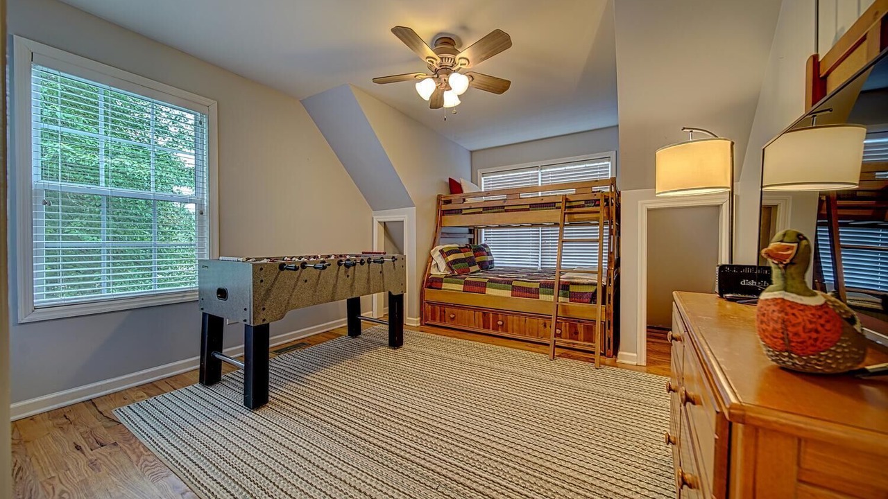 Photo of Bedroom in Hayesville