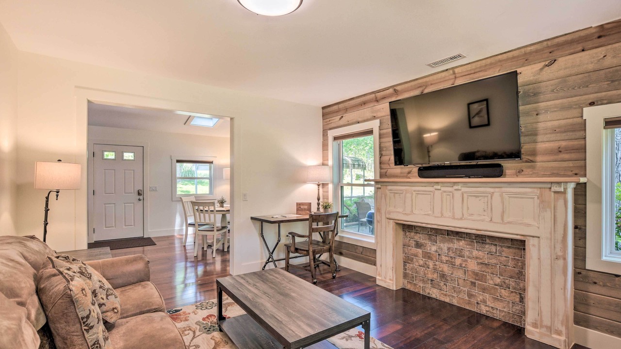 Photo of Bedroom in Central