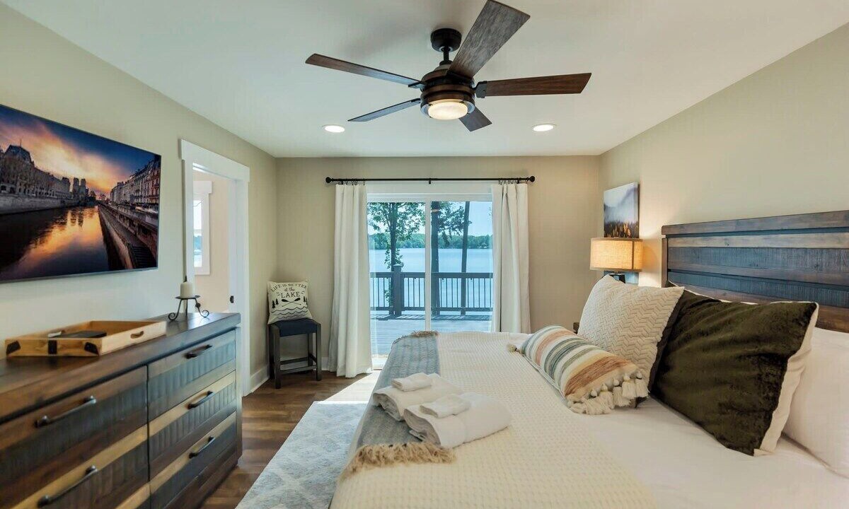 Photo of Bedroom in Seneca