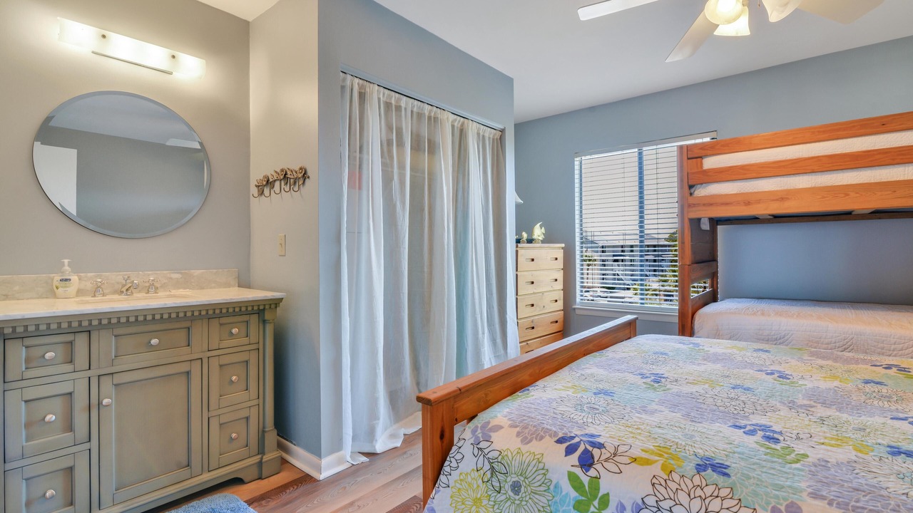Photo of Bedroom in Oceanmarsh Subdivision