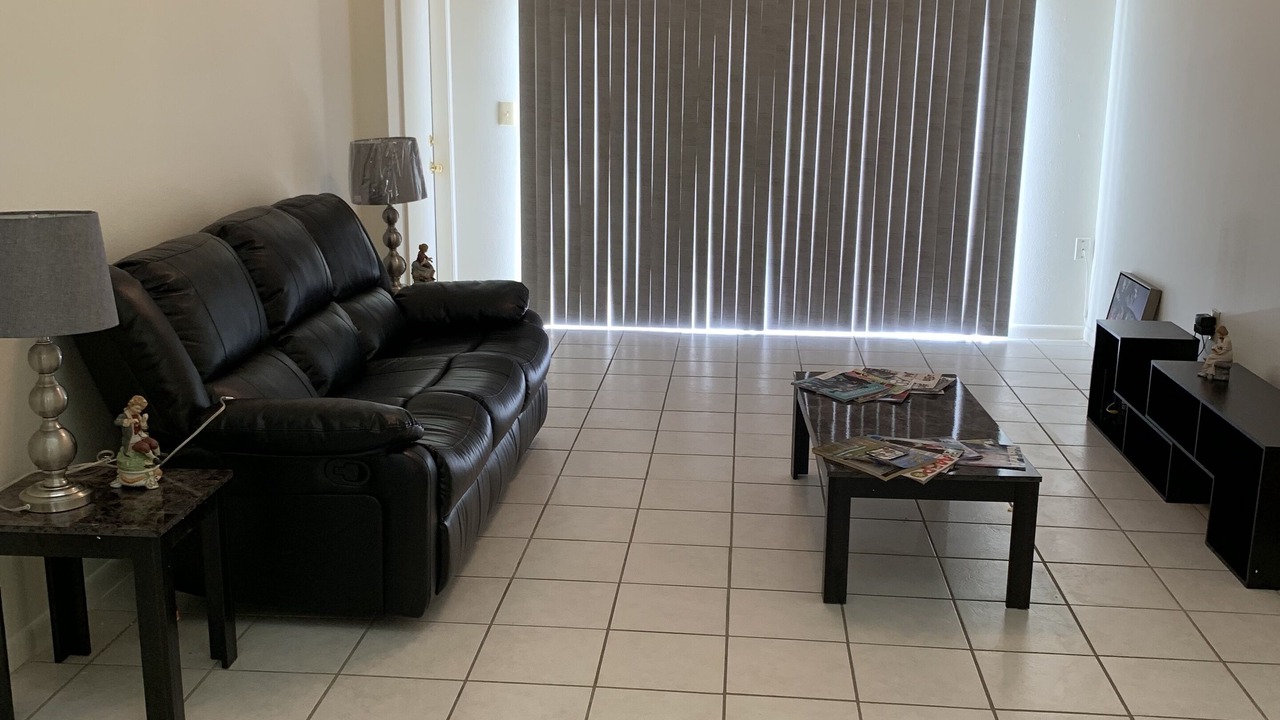 Photo of Livingroom in Winter Haven