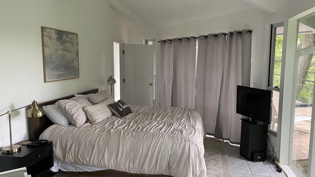 Photo of Bedroom in Topton