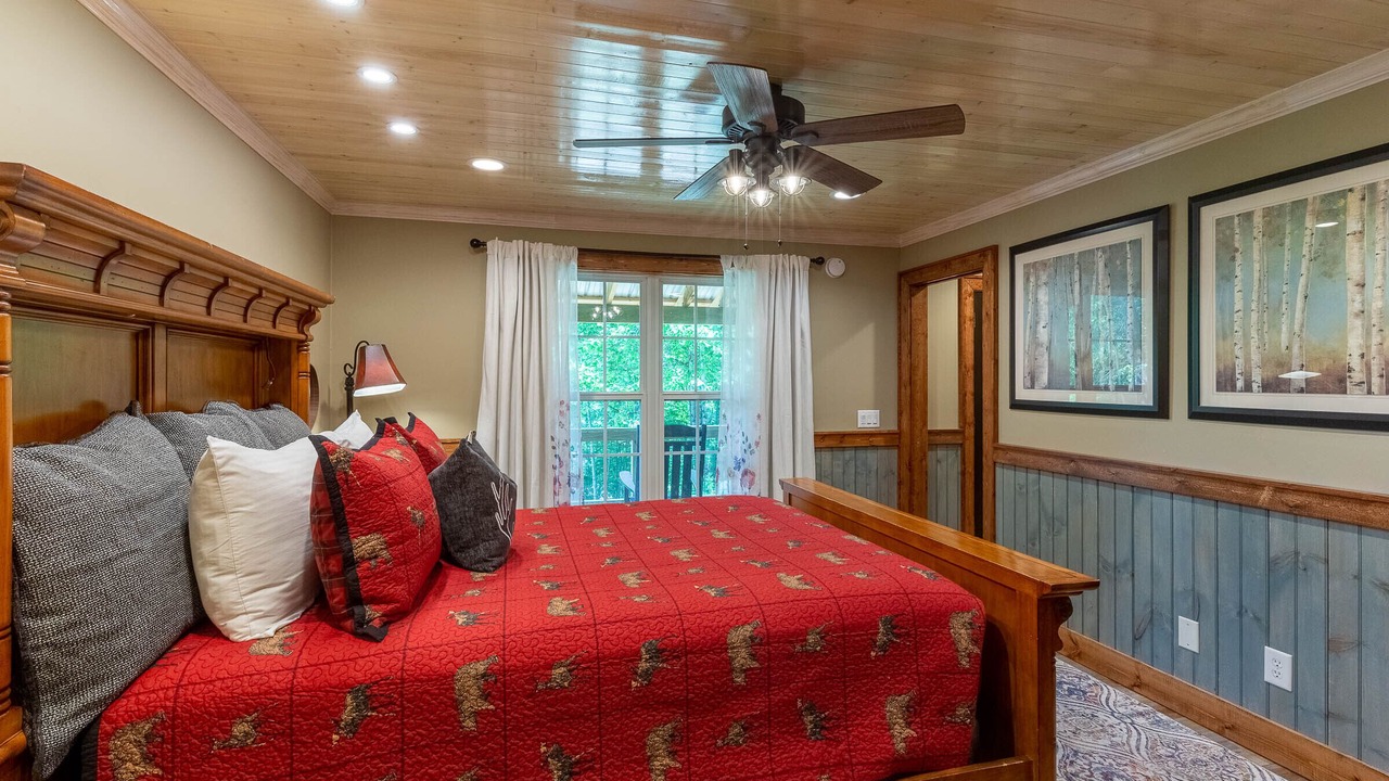 Photo of Bedroom in Cullowhee