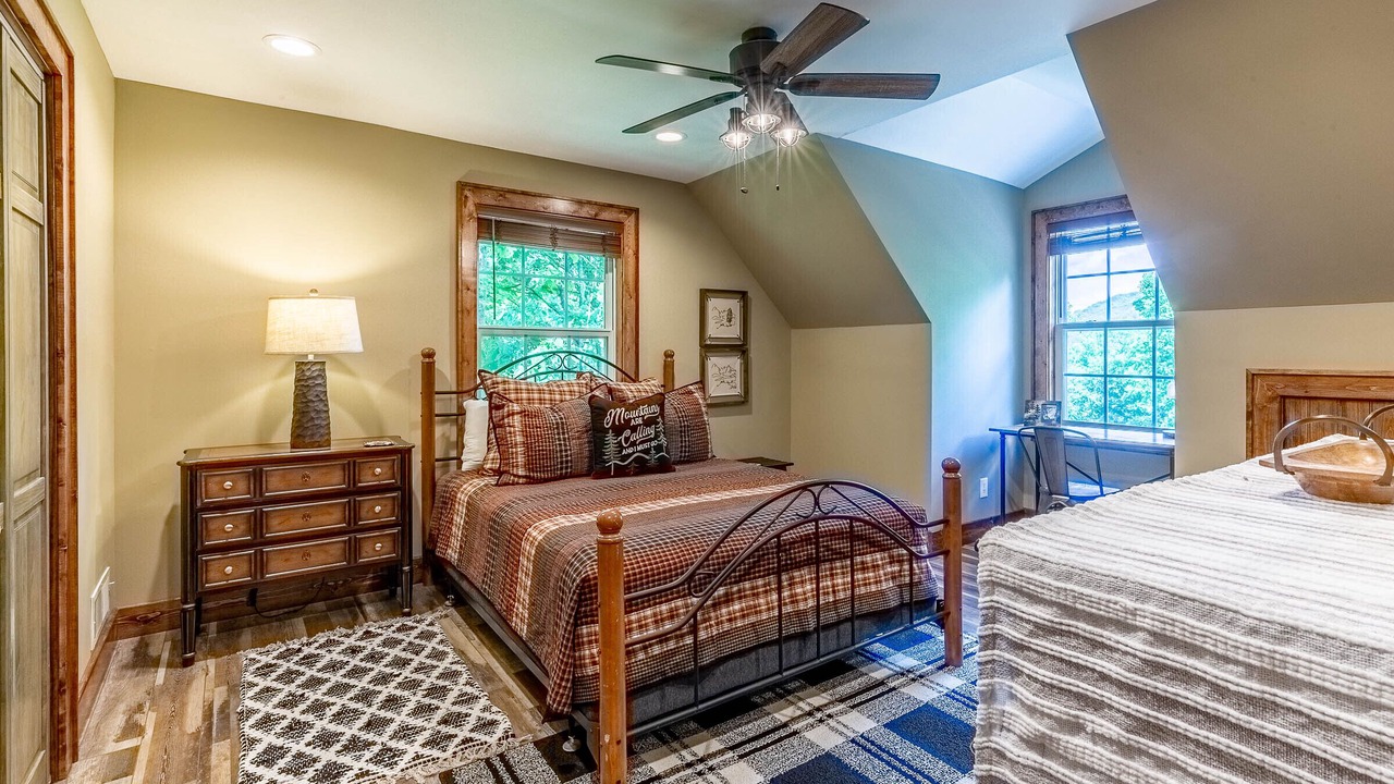 Photo of Bedroom in Cullowhee