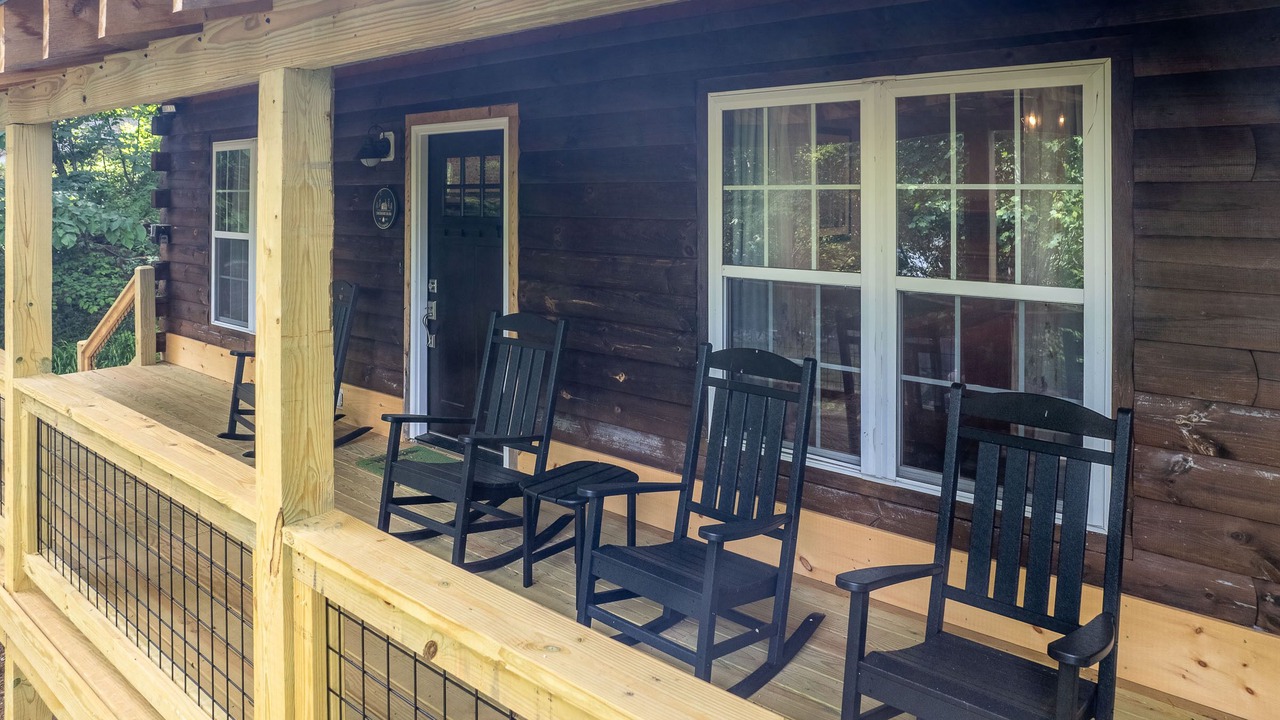 Photo of Patio Balcony in Cullowhee