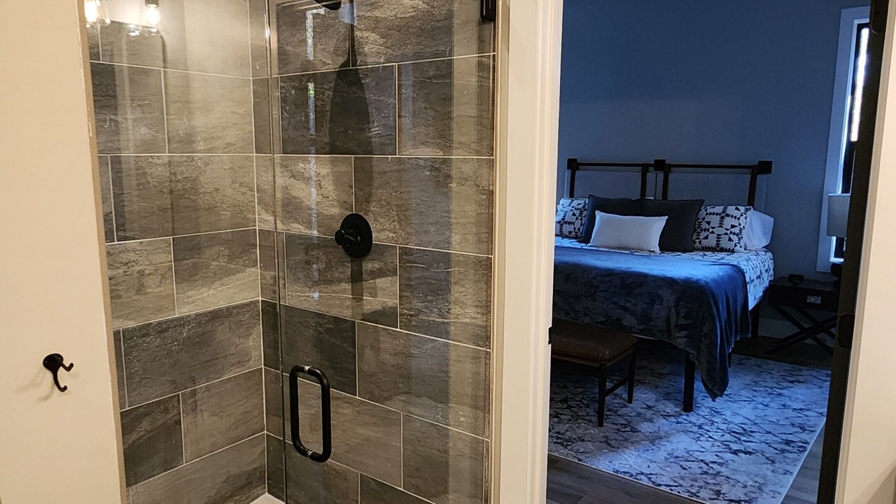 Photo of Bathroom in Sunset