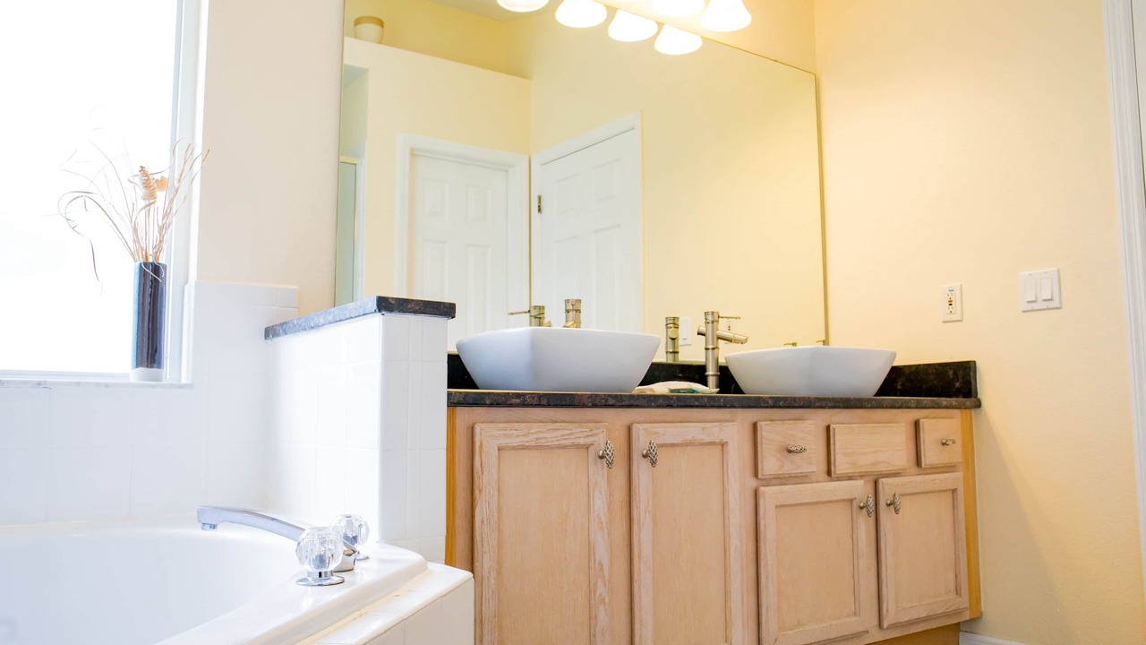 Photo of Bathroom in Lake Berkley