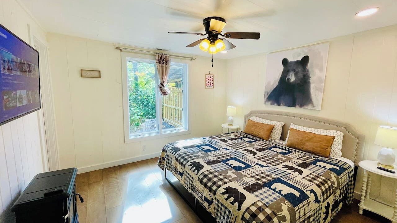 Photo of Bedroom in Gatlinburg
