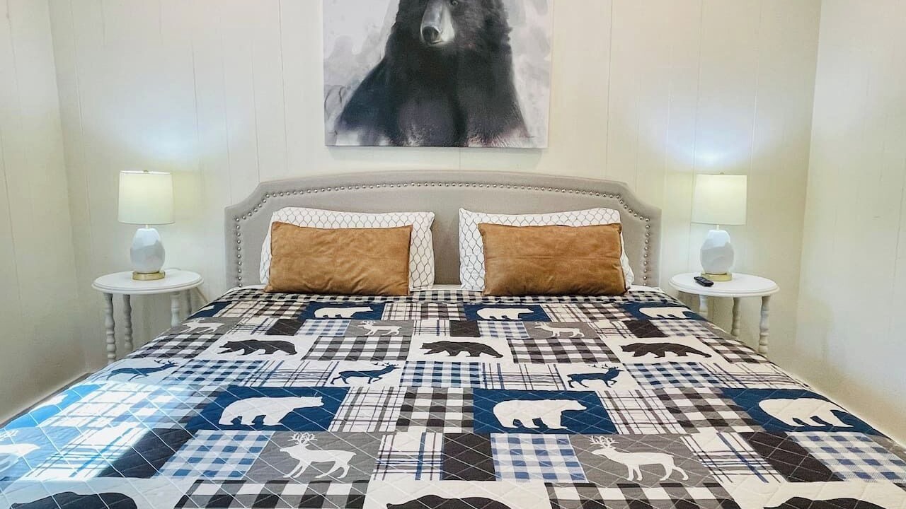 Photo of Bedroom in Gatlinburg