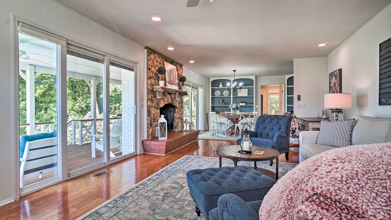 Photo of Livingroom in Hayesville