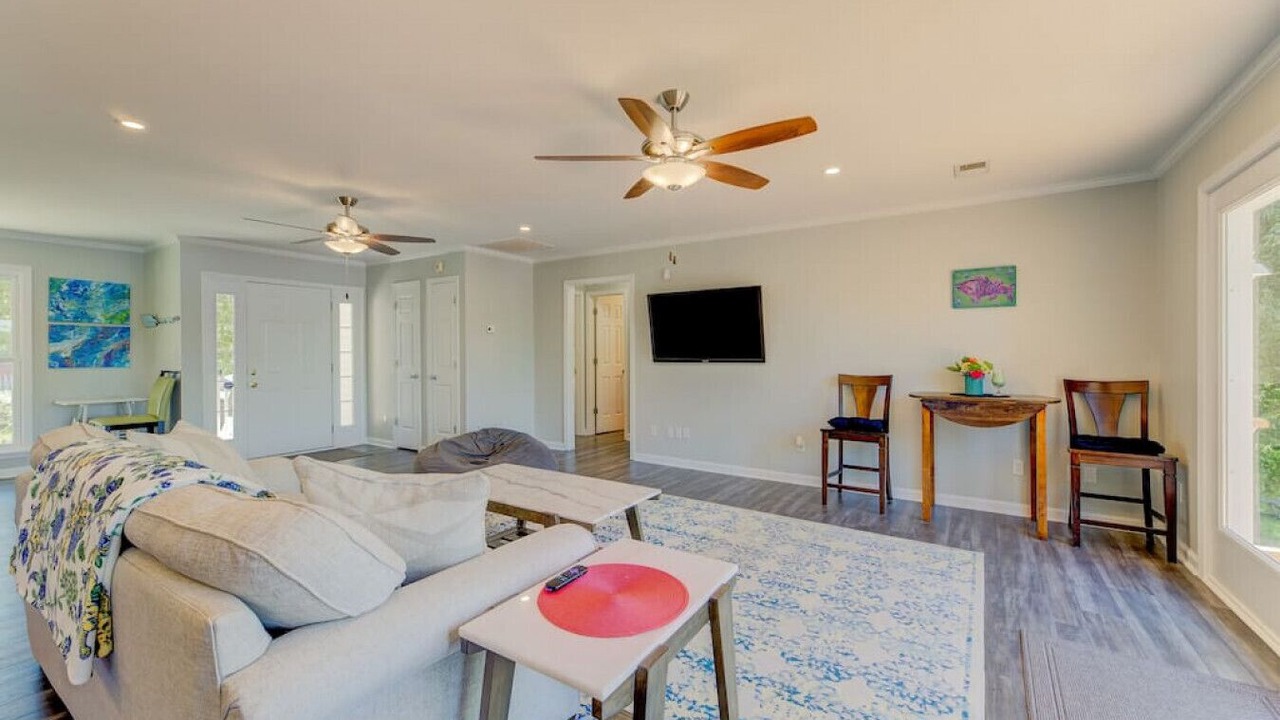 Photo of Livingroom in Chapin