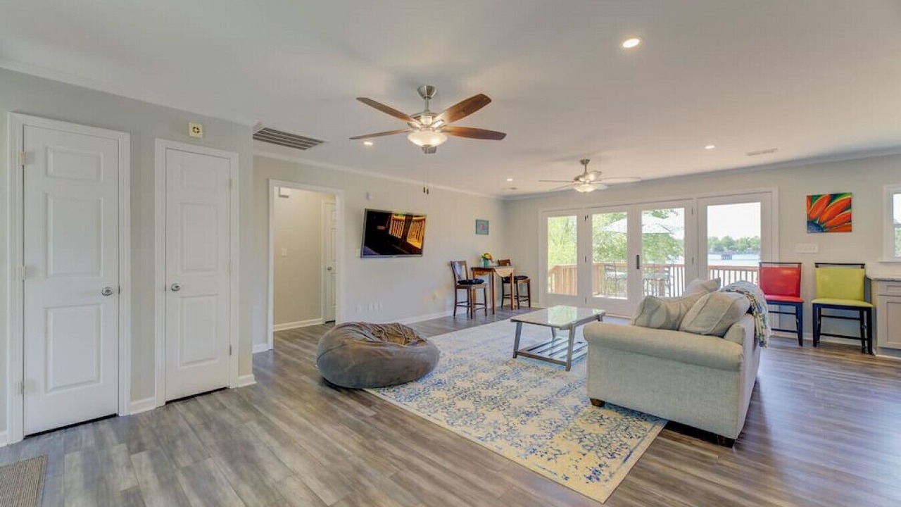 Photo of Livingroom in Chapin