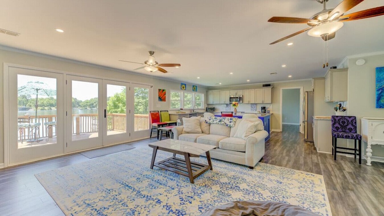Photo of Livingroom in Chapin