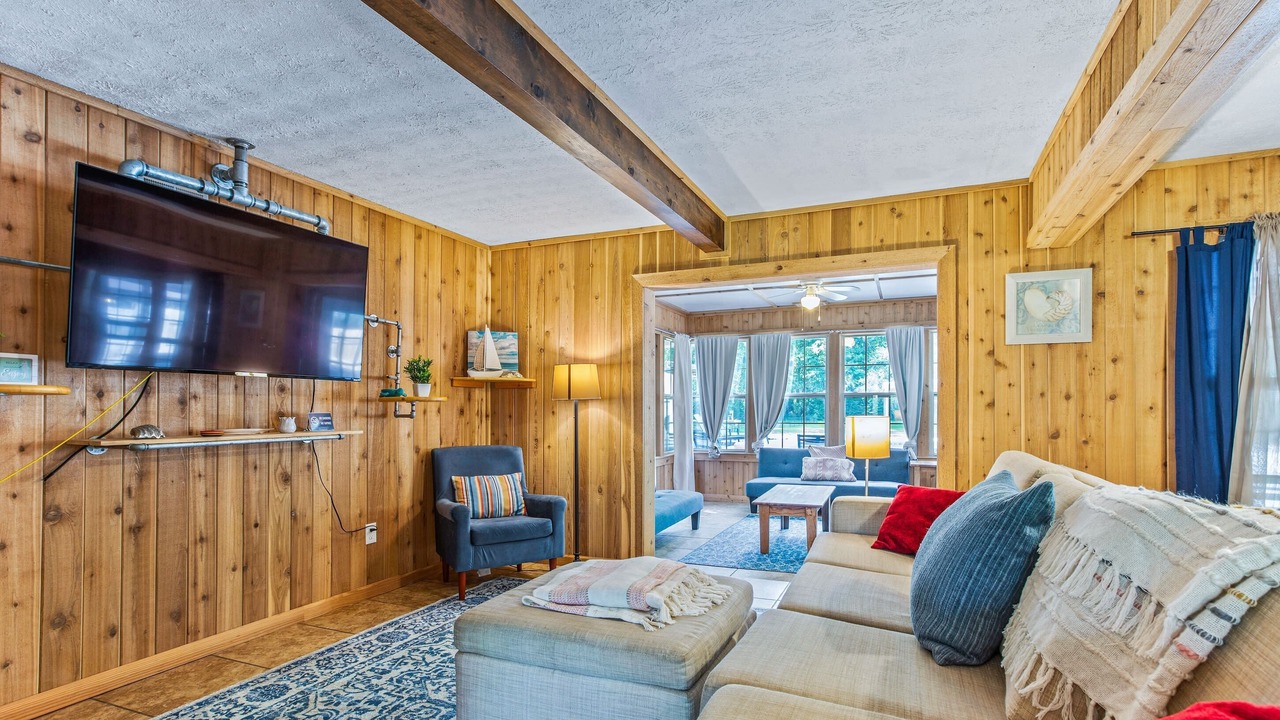 Photo of Bedroom in Garden City