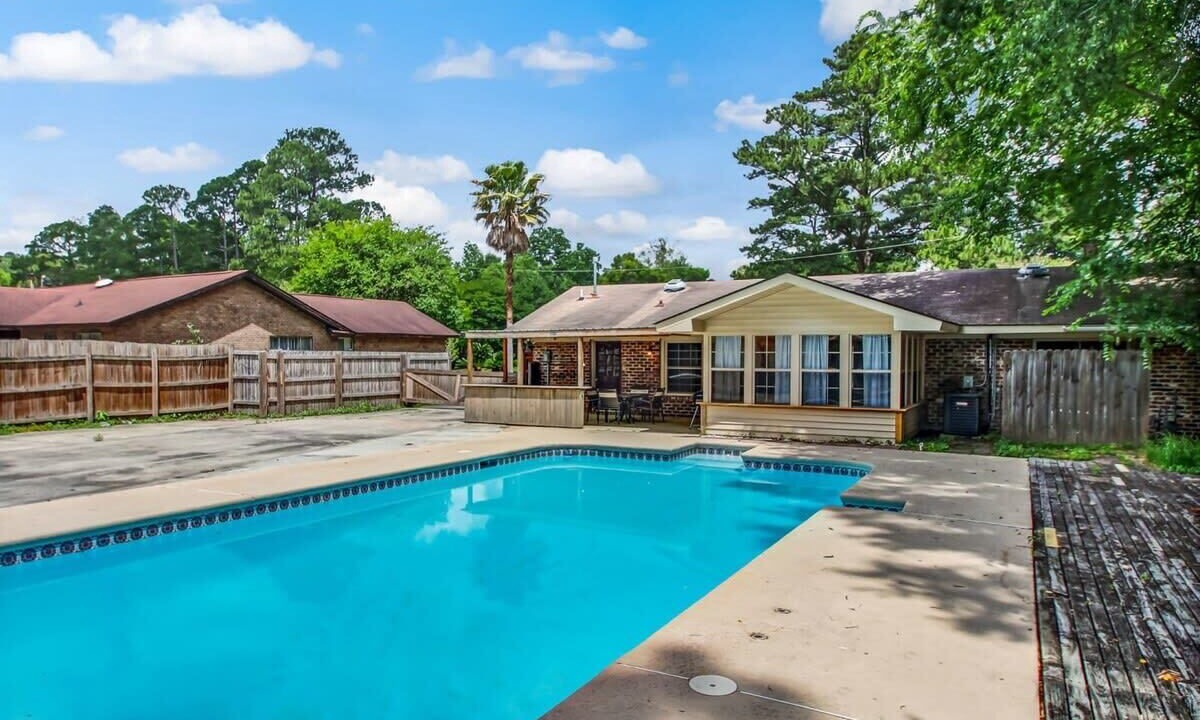 Photo of Outdoor in Garden City