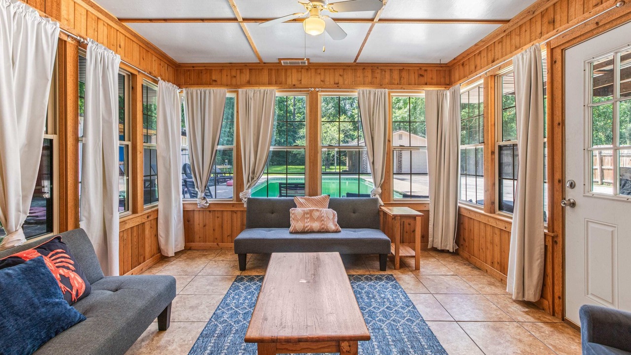 Photo of Bedroom in Garden City