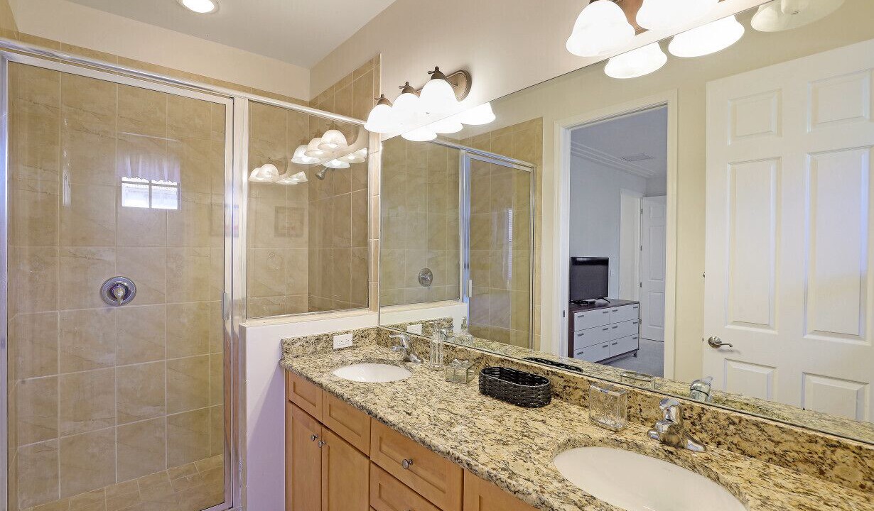Photo of Bathroom in Ole