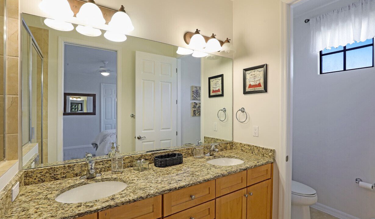 Photo of Bathroom in Ole
