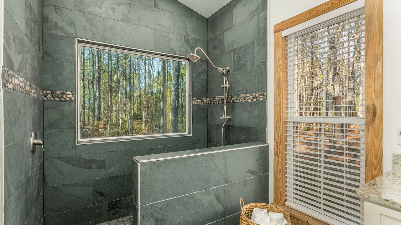 Photo of Bathroom in Midway
