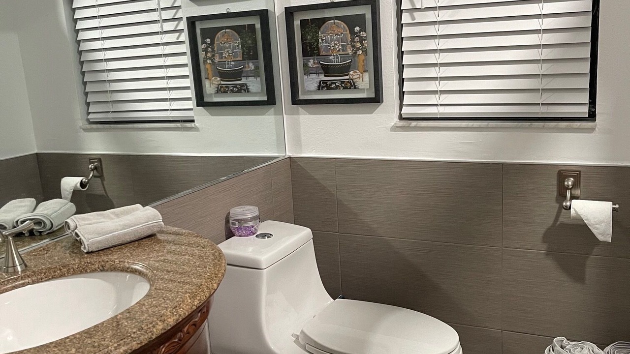 Photo of Bathroom in Sun 'N Lake