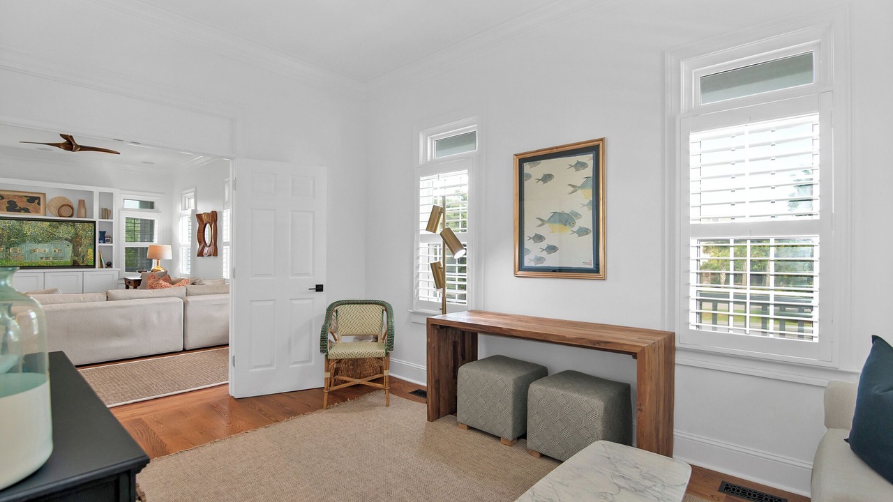 Photo of Livingroom in Debordieu Colony