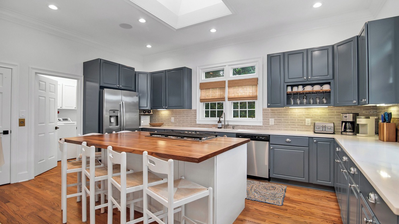 Photo of Kitchen in Debordieu Colony