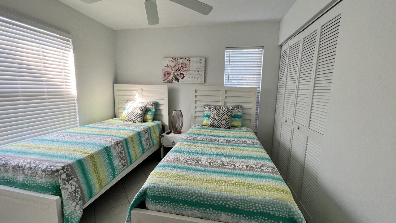 Photo of Bedroom in Hammock Bay