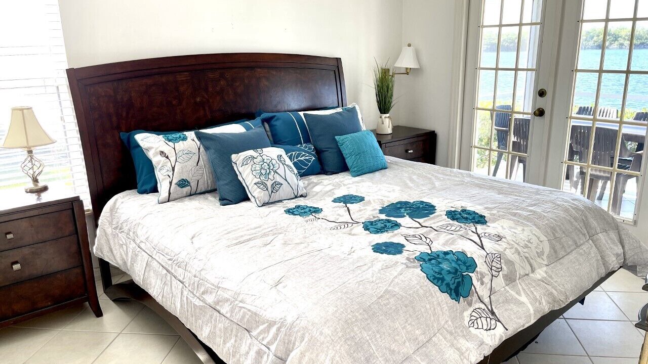 Photo of Bedroom in Hammock Bay
